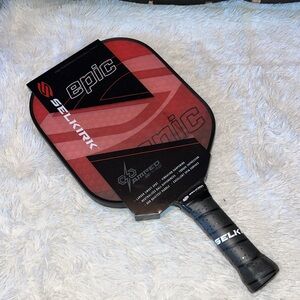 SELKIRK EPIC PICKLEBALL PADDLE
